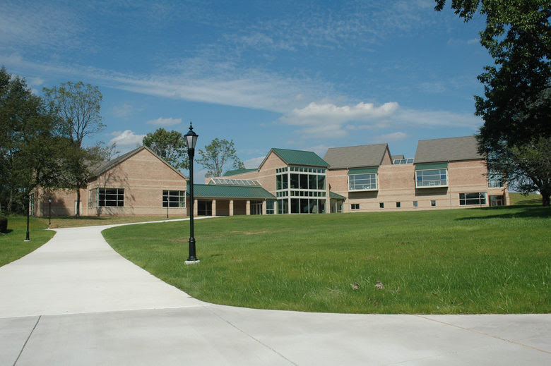 Du học Mỹ - Giới thiệu Trung học Dock Mennonite Academy, Pennsylvania